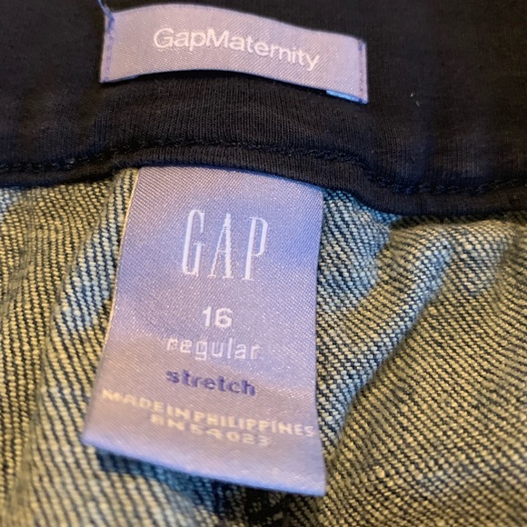 GAP Maternity Denim Skirt side and back pockets - Picture 3 of 5